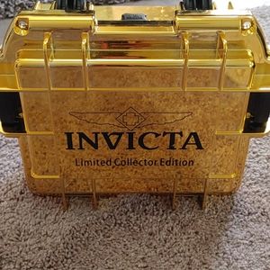 Invicta 3 slot watch case